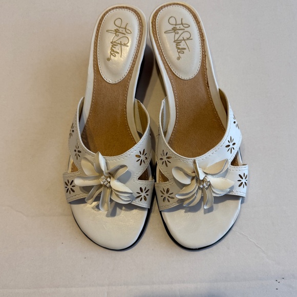 Life Stride Slip on Wedge sandals size 8 1/2 M - Picture 1 of 8